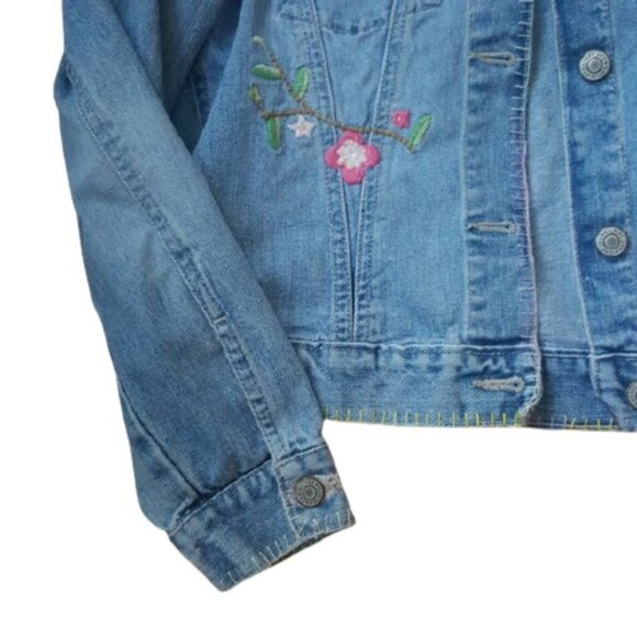2/$40 Light wash vintage denim jacket with custom  floral embroidery details - Picture 5 of 9